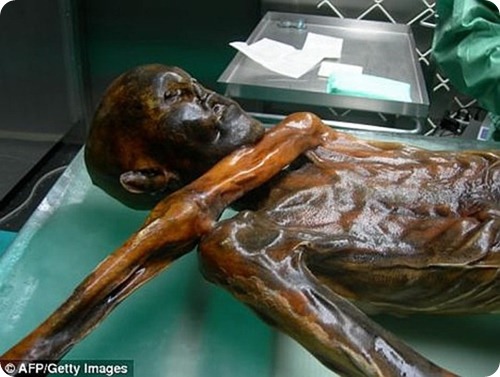 oetzi-the-mummified-iceman-1