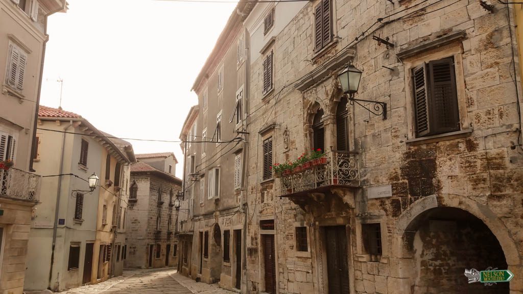 Vodnjan calles empredradas, Istria Croacia