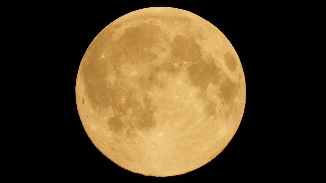 Superficie Lunar - Nelson Mochilero